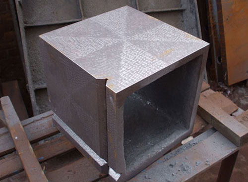 铸铁方箱